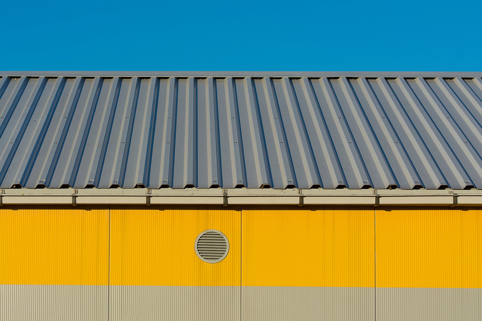 Metal roofing service
